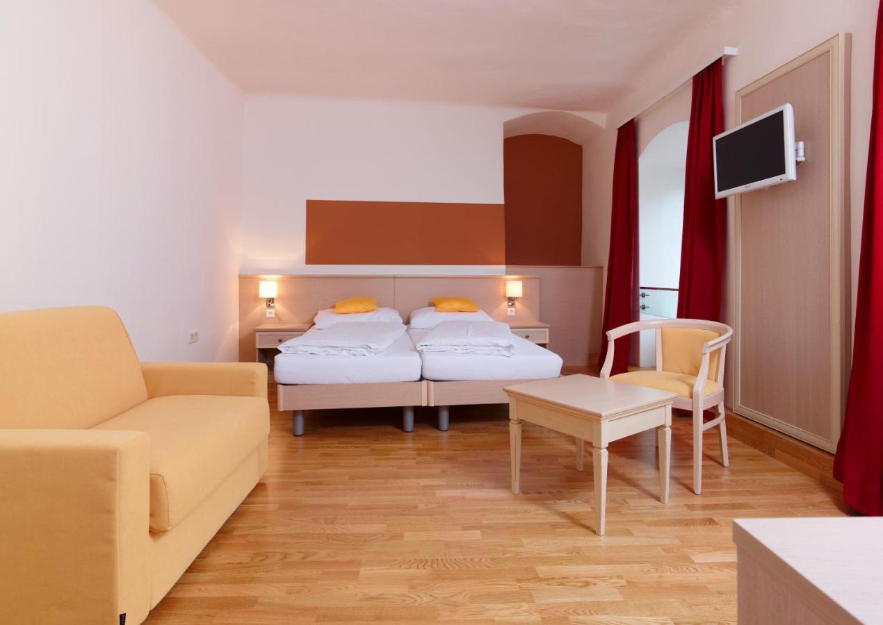 Cma Stift Ossiach Hotel Eksteriør billede
